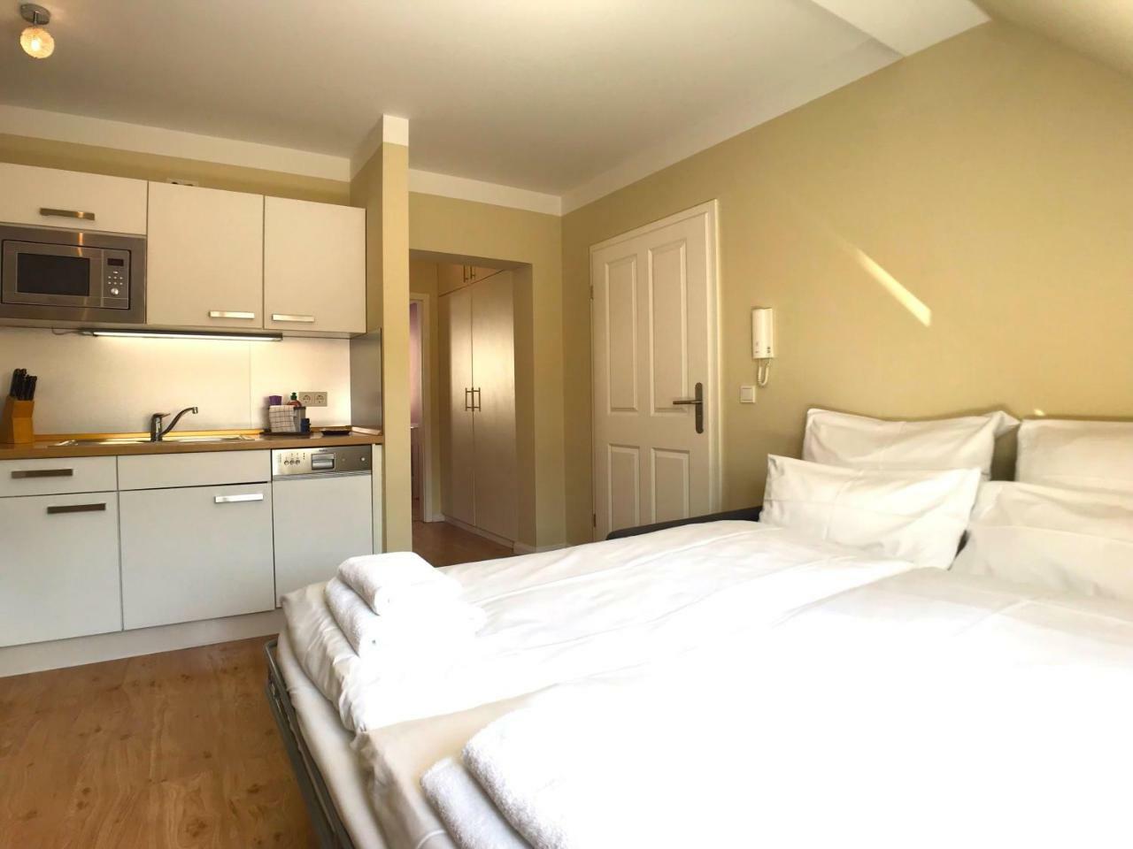 Amaroo - Apartments Potsdam “Hollandisches Viertel” ภายนอก รูปภาพ